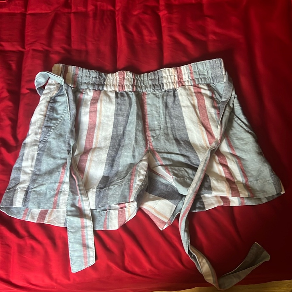 NWT Women’s Loft Petite XXS shorts!
